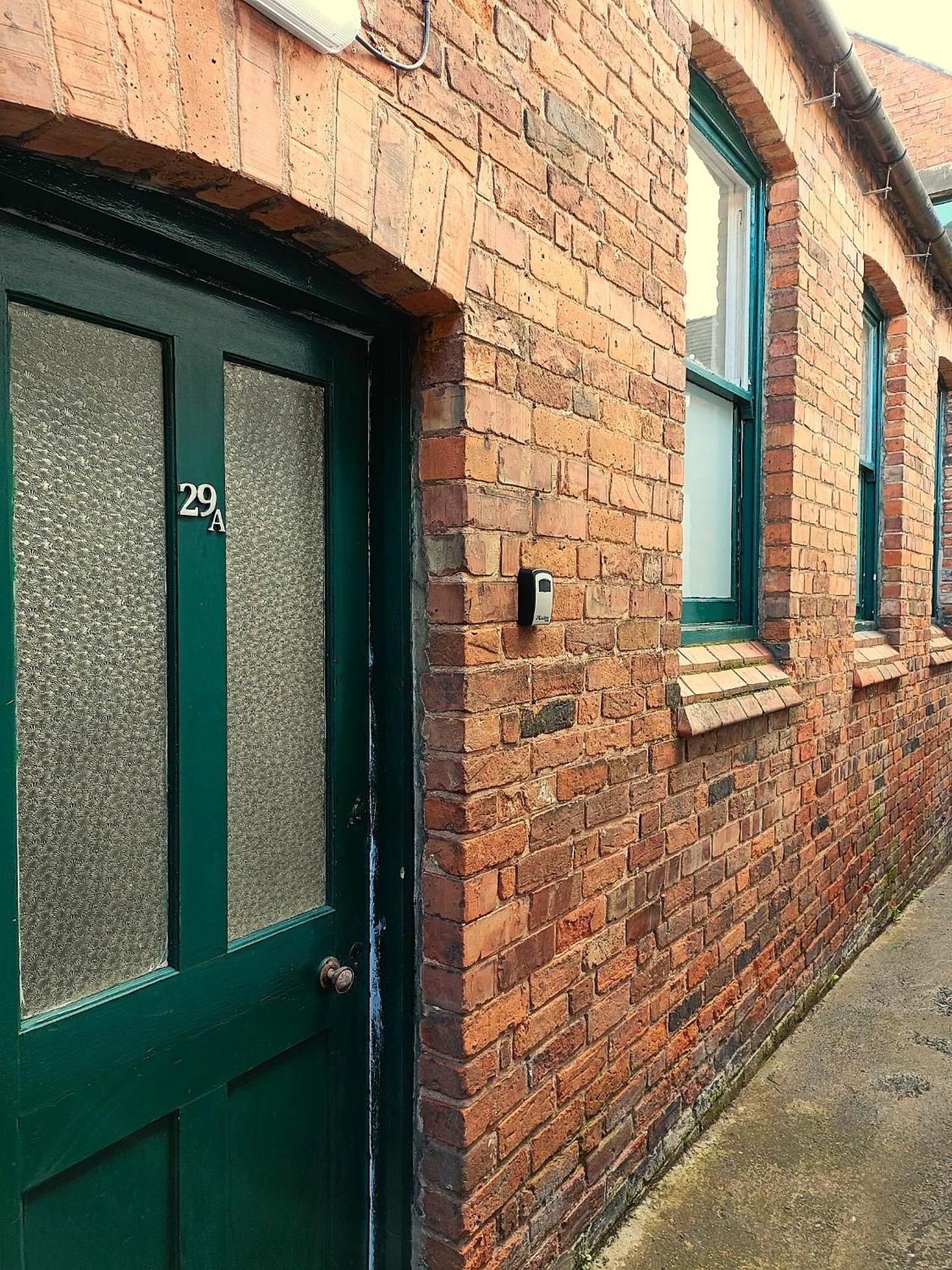 Whitchurch High Street Hideaway Exterior foto